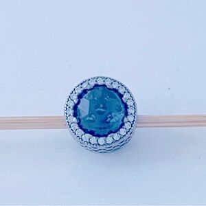 NEW Pandora Blue Crystal charm in sterling silver setting & Free mini mirror.